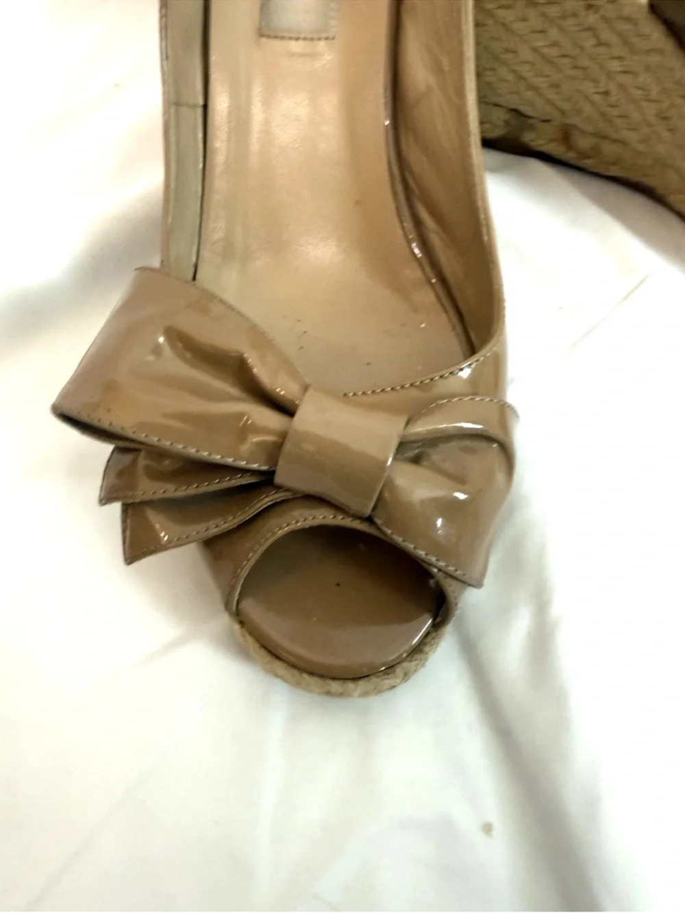 Valentino Garavani Tan Patent Leather Bow Wedges - Size 38 - US Size 8